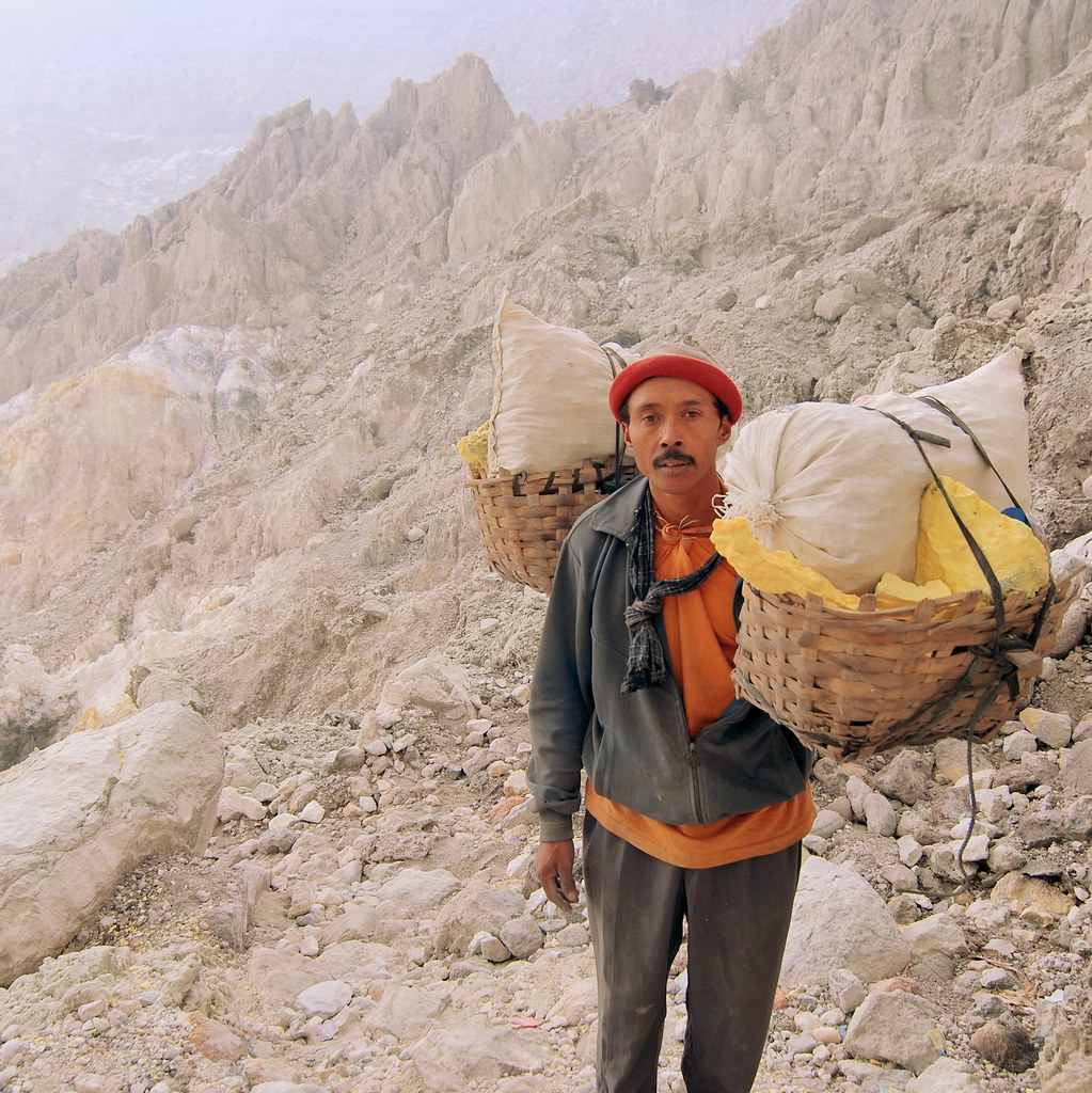 Mount Ijen Volcano Trekking Guide: Experience Indonesia’s Blue Fire and Acidic Crater Lake