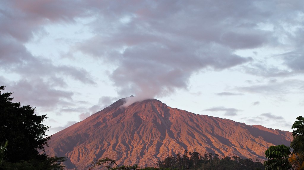 Mount Meru volcano trek - Mount Meru at Sunset
