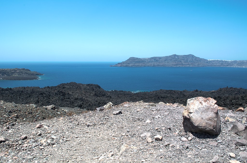 Trekking Santorini’s Palea Kameni Volcano: A Complete Guide to Hiking Greece’s Volcanic Island and Hot Springs