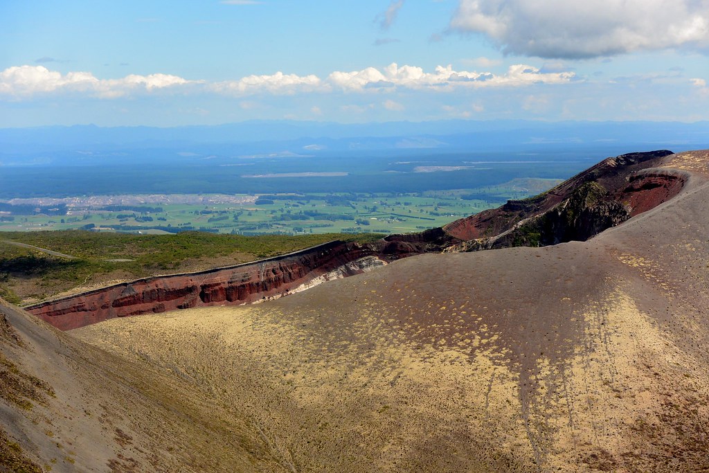 Mount Tarawera volcano trek - Glimpse of Mount Tarawera