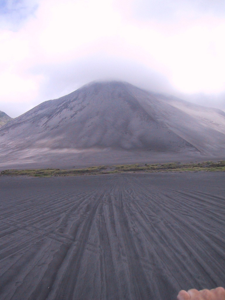 Mount Yasur volcano trek - Mount Yasur Volcano, Tanna Island Vanuatu