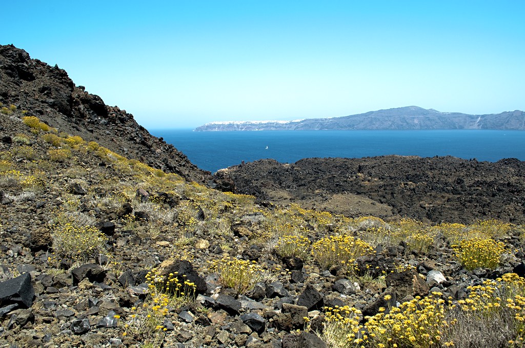 Santorini Palea Kameni volcano trek - Palea Kameni, dormant volcano