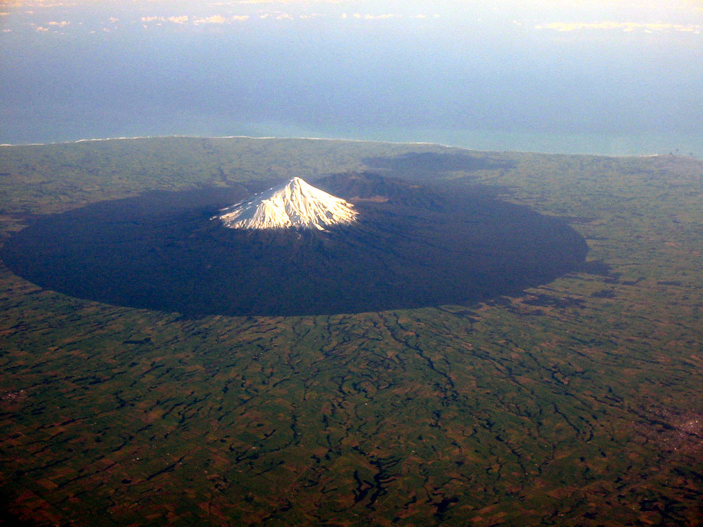 Mount Taranaki volcano trek - Mount Taranaki