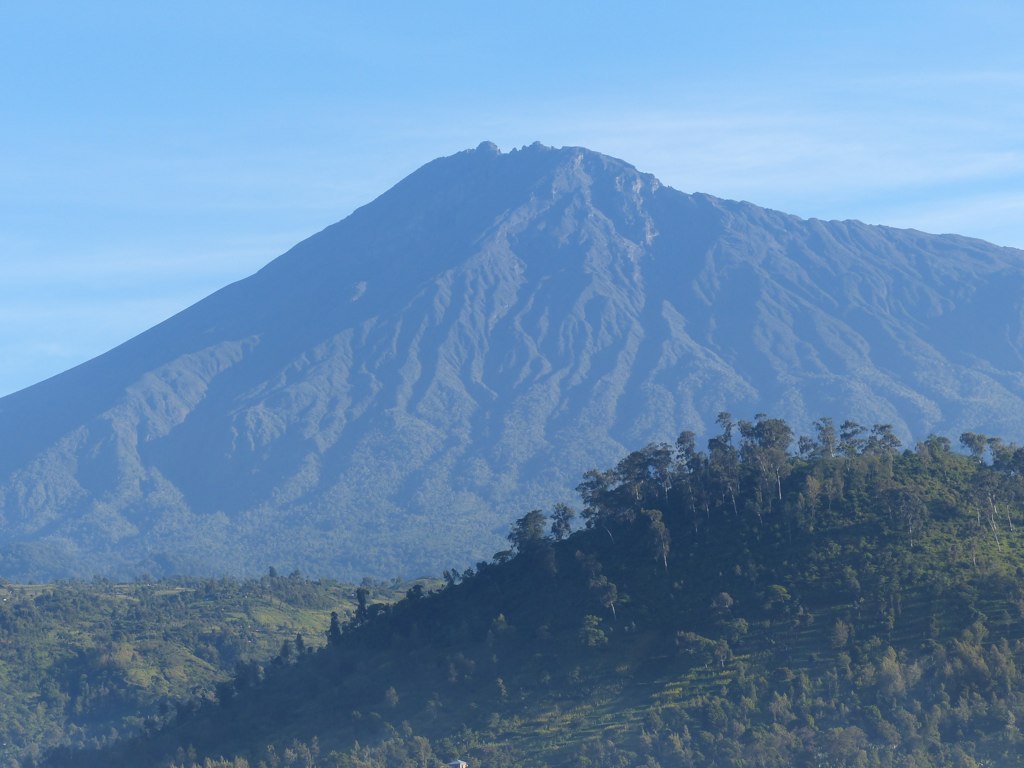 Mount Meru volcano trek - Mount Meru